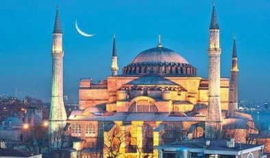 Ayasofya Cami-i Şerifi ibadete açıldığından beri yaklaşık 25 milyon ziyaretçi ağırladı