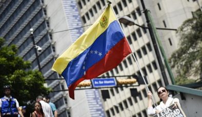 Venezuela’da halk devlet başkanı seçimi için sandık başına gidiyor! İlkler yaşanacak