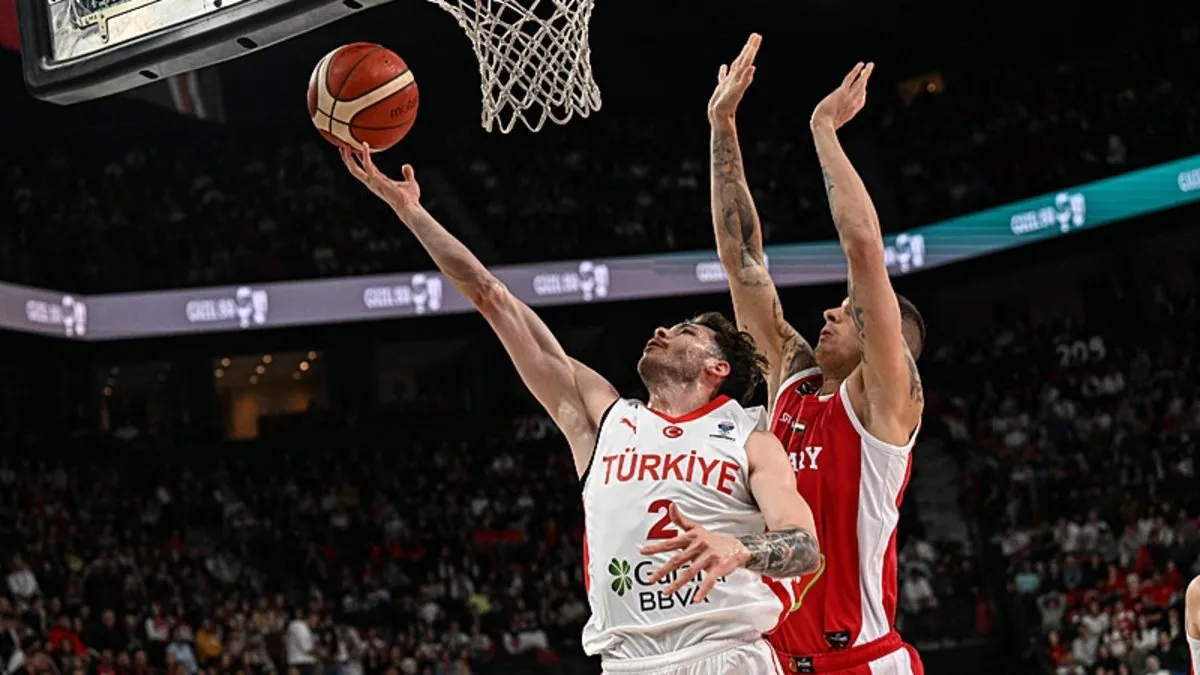 12 Dev Adam, Macaristan’a fark attı: 92-66