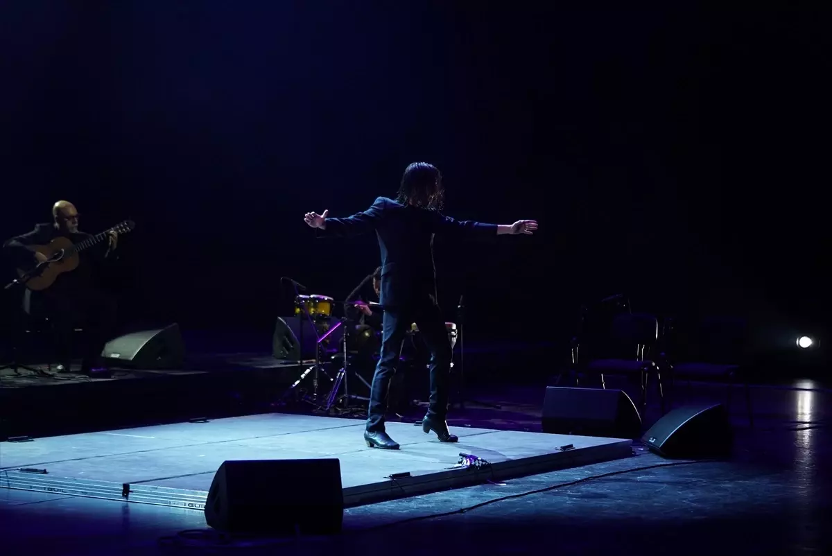 Barcelona Guitar Trio’dan Paco de Lucia’ya Saygı