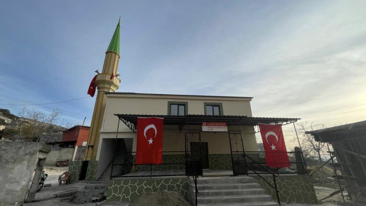 Gaziantep’te depremde yıkılan Yeniceli Mahallesi Camii yeniden açıldı